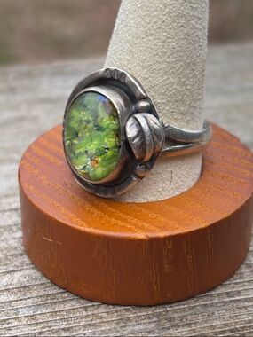 Vintage Green Opal Dragons Breath Sterling Silver Oval Floral Ring Mexican